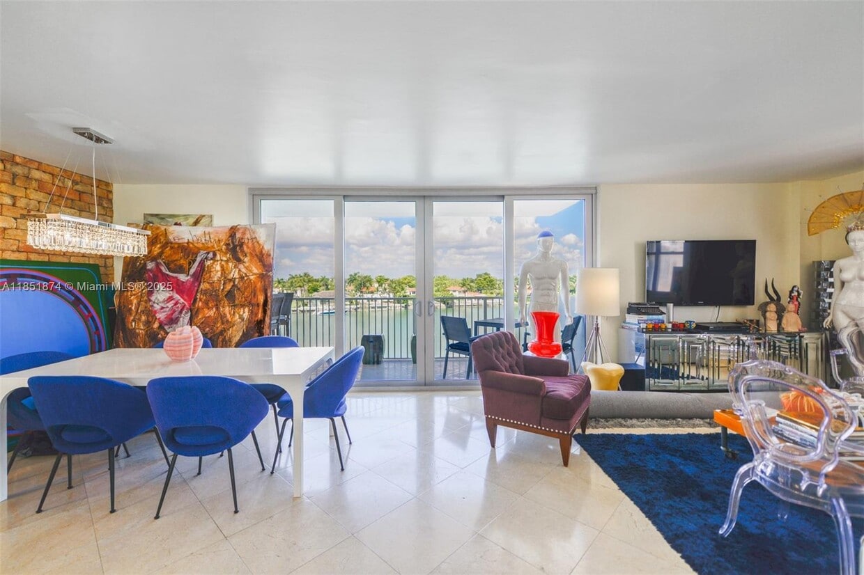 Photo - 5838 Collins Ave (Miami Beach, FL)