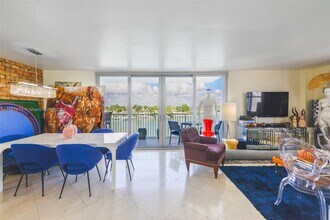 Building Photo - 5838 Collins Ave
