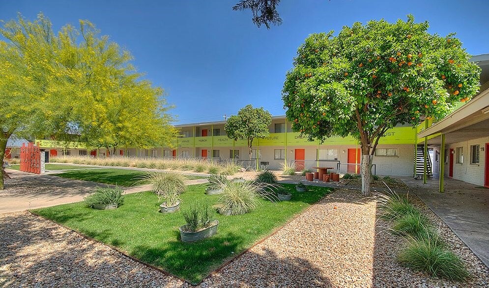 Primary Photo - Bonfire Apartments
