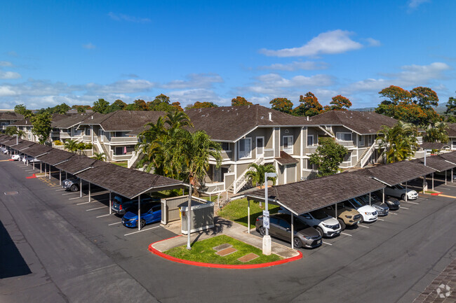 Building Photo - The Royal Palms