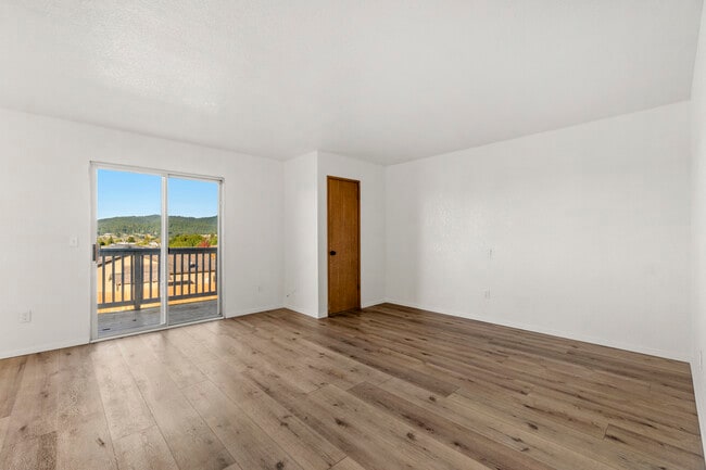 Building Photo - 2600 Boone St