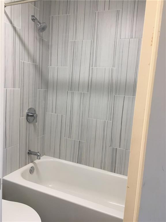 Foto del edificio - 624 W 37th St