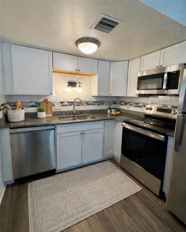 Foto del edificio - 1142 Sunset Point Rd