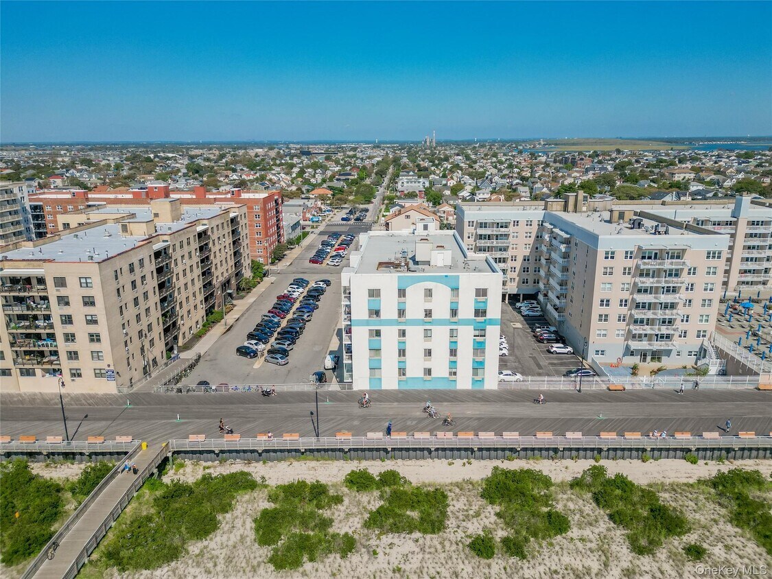Foto principal - 10 Franklin Blvd
