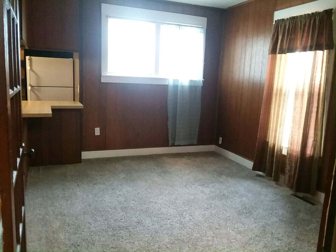 520 S 6th St, Clarksburg, WV 26301 House Rental in Clarksburg, WV