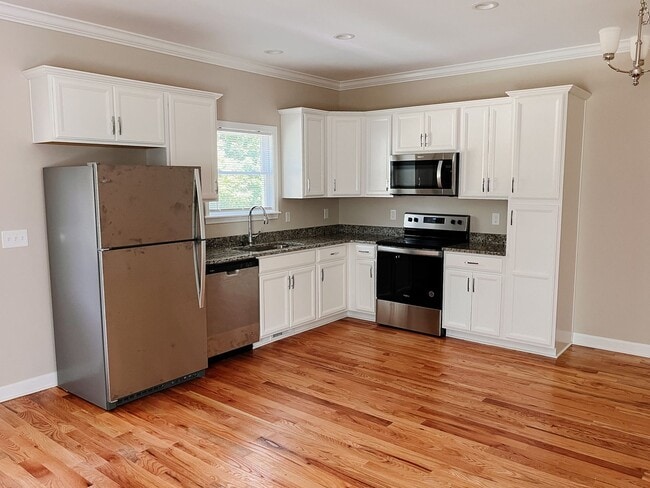 Building Photo - 3 Bed, 2.5 Bath Brand New Townhome