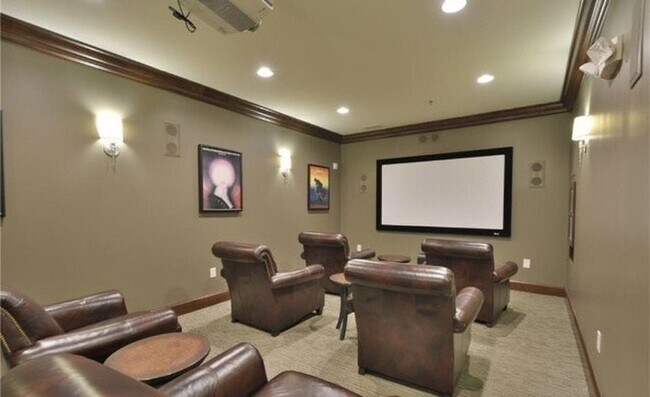 Foto del edificio - 901 Abernathy Rd NE