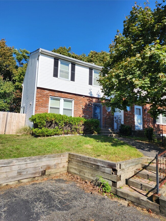 Foto del edificio - 3 Harbor Hill Ct