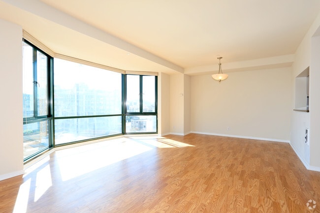 2Bedroom: Living Room - 1700 California Street