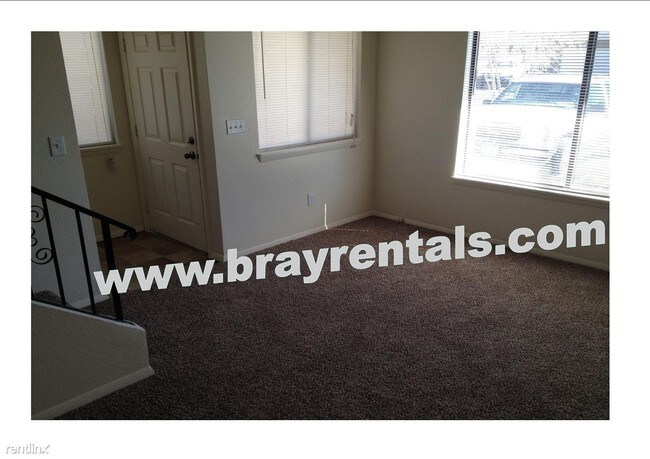 Building Photo - 631 1/2 Highline Dr
