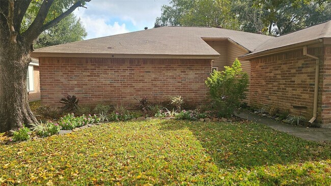 Foto del edificio - 2610 Strait Ln