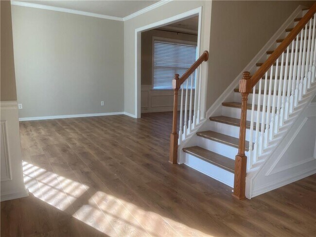 Building Photo - 4770 Plainsman Cir