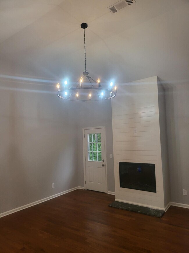 Foto del edificio - 48 Burnt Creek Ct SW