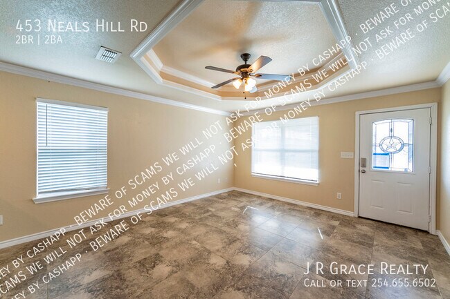 Foto del edificio - 453 Neals Hill Rd