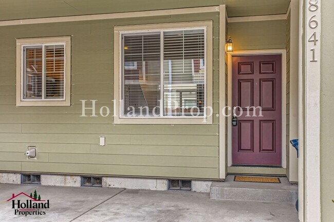 Foto del edificio - Charming 3-Bedroom Home in Prime Hillsboro...