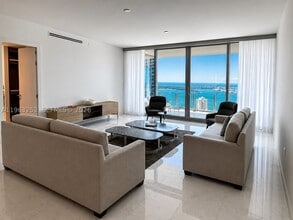 Building Photo - 300 Biscayne Blvd