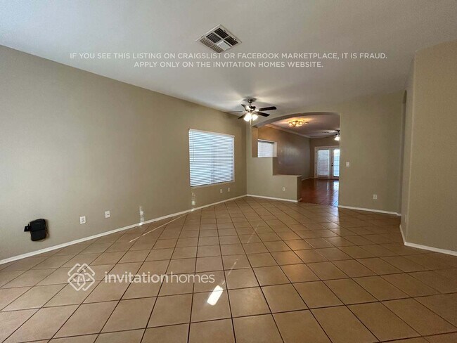 Foto del edificio - 3871 N 141st Dr