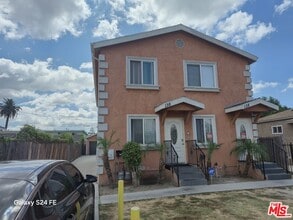 Building Photo - 138 W 97th St