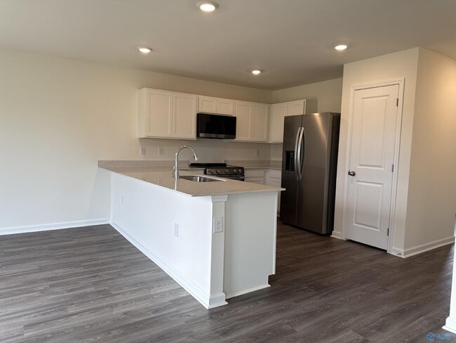 Building Photo - 112 Vulcan St