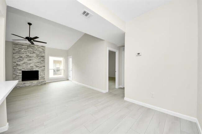 Building Photo - 2001 Bering Dr