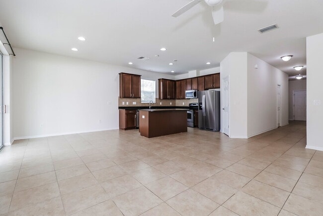 Building Photo - 8753 Briggs Marsh Ct