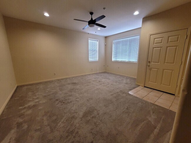 Foto del edificio - 12608 Mountainside Dr