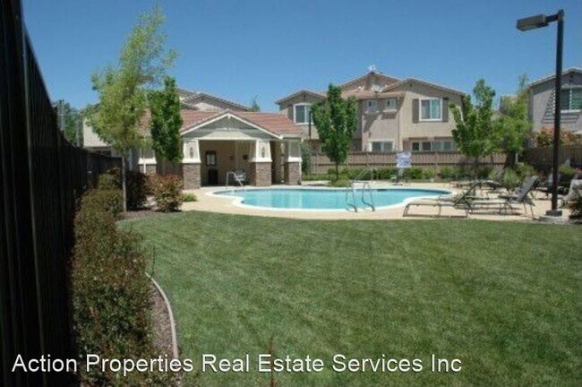 Building Photo - 3 br, 2.5 bath House - 3050 Sierra View Ci...