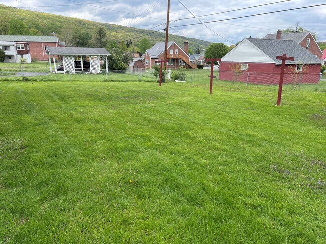 Foto del edificio - 4 BR/3.5 Bath Single Family Home in  Cumbe...
