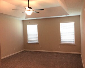 Building Photo - 623 Jensen Ln