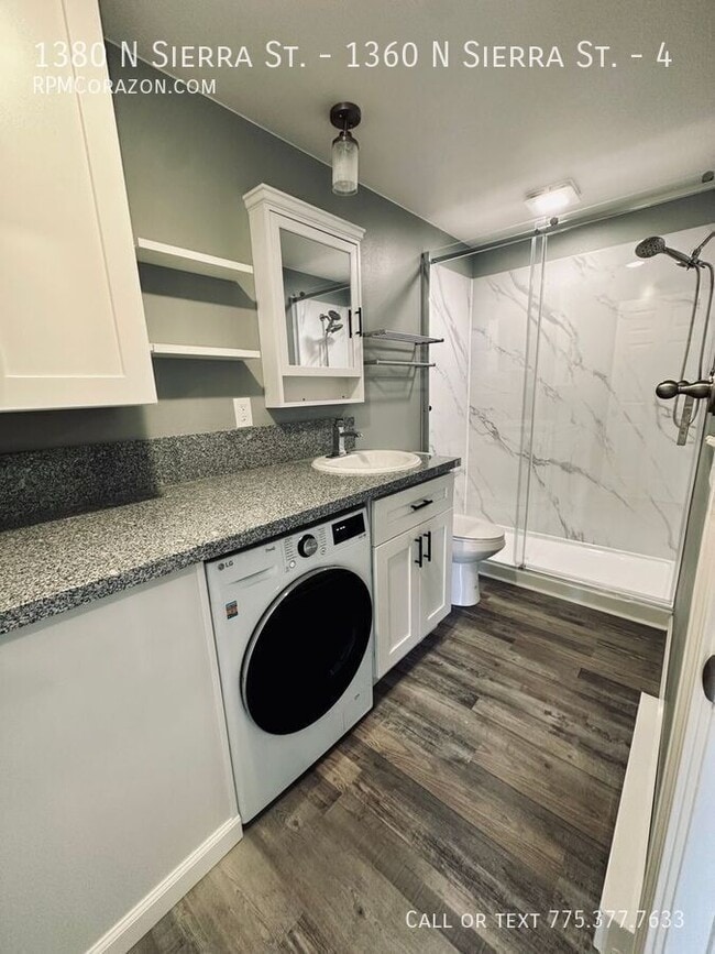 Building Photo - 1380 N Sierra St