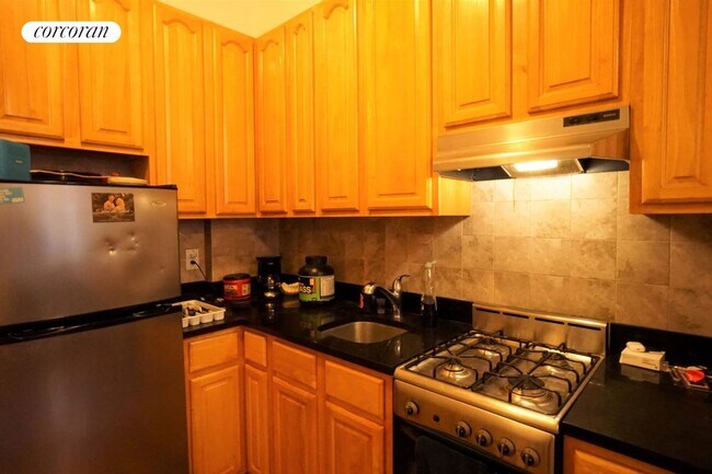 Foto del edificio - 486 E 74th St