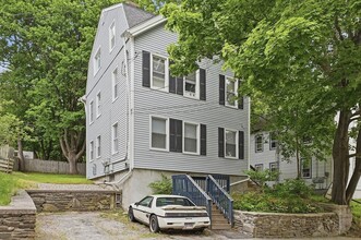 Building Photo - 10 Oswald St