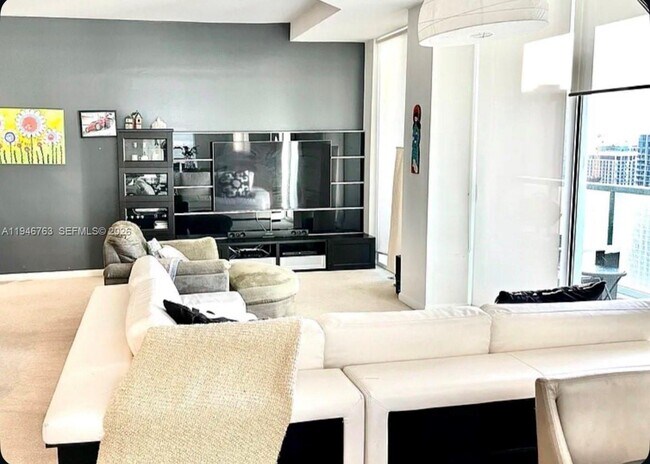 Foto del edificio - 253 NE 2nd St