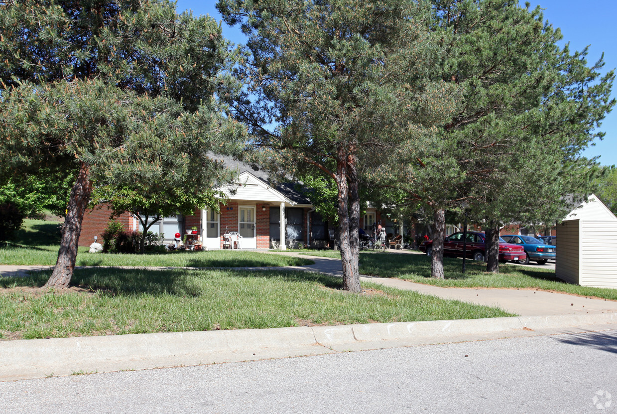 Primary Photo - Century Plaza Retirement Center