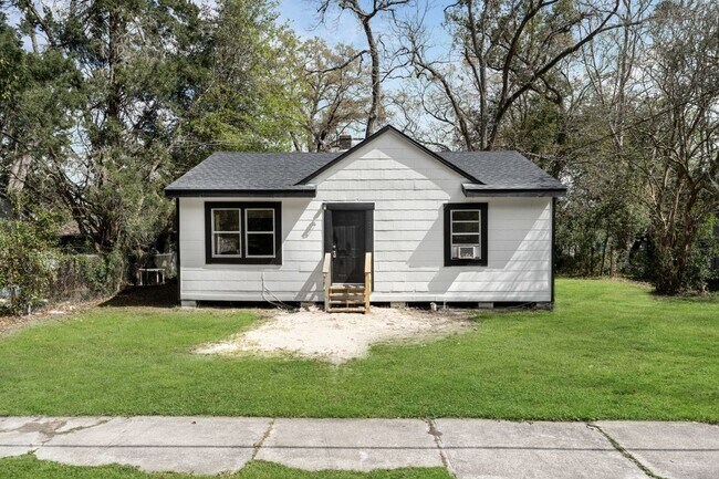 Foto del edificio - 1227 Dena St