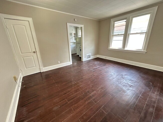 Foto del edificio - 5563 Bosworth Pl