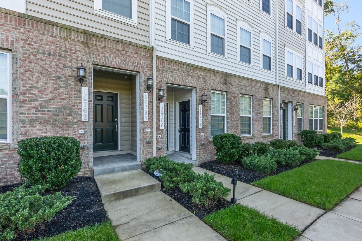 14766 Malloy Ct Unit 14766, Woodbridge, VA 22191 Condo for Rent in