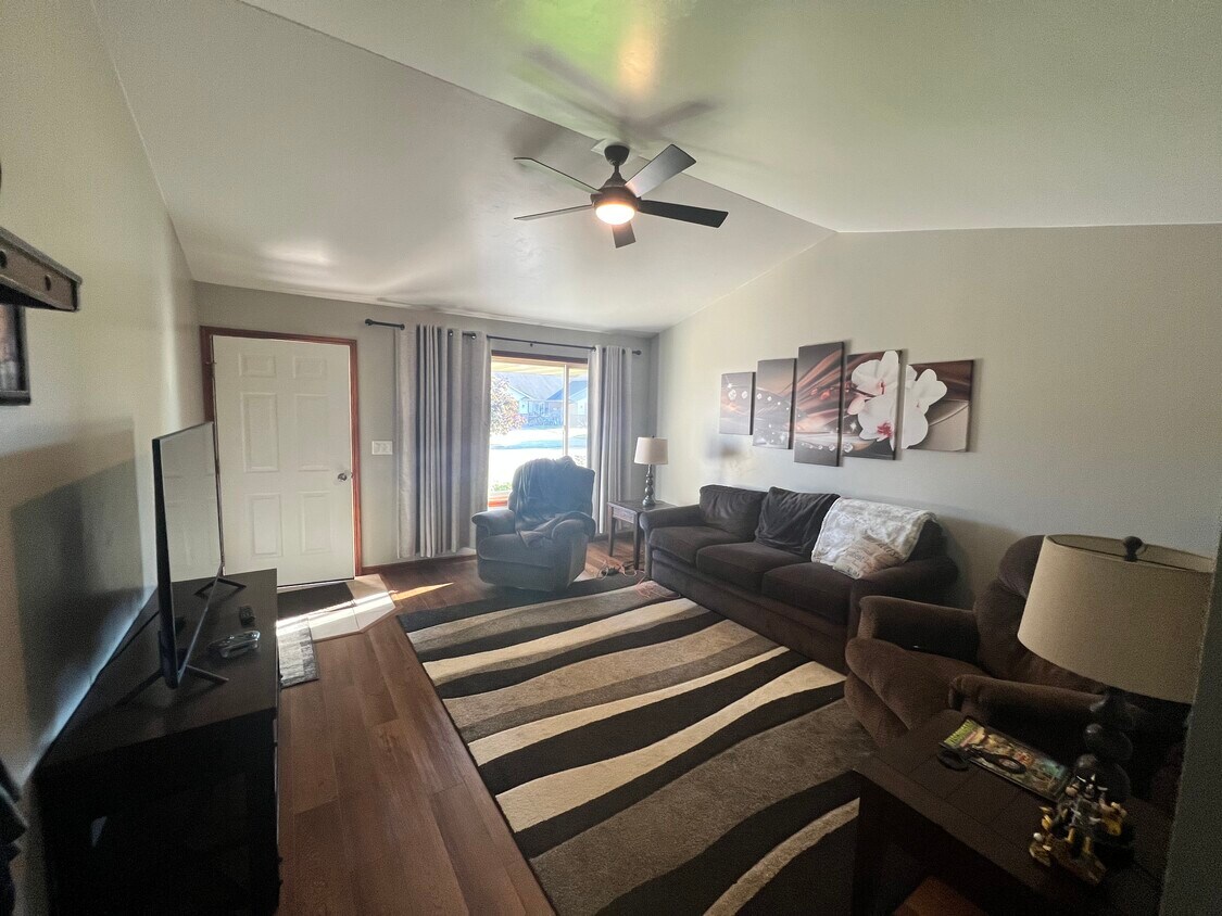 1251 Trailside Ter, Seymour, WI 54165 Townhome Rentals in Seymour WI