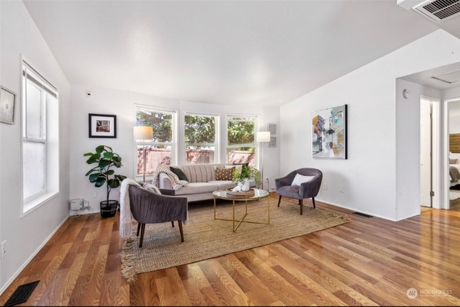 Building Photo - 12827 29th Ave SE