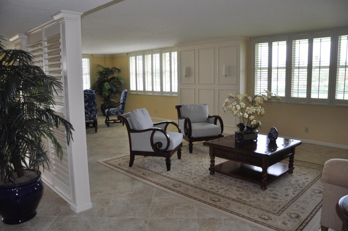 Primary Photo - 500 Ocean Dr