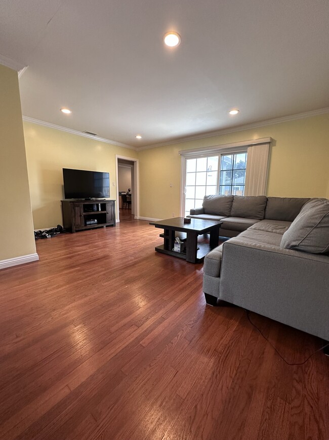 Building Photo - 11559 Segrell Way