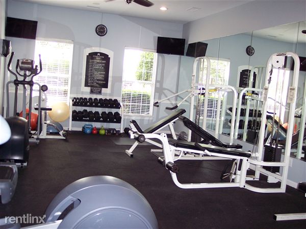 Building Photo - 8701 Pinnacle Cross Dr