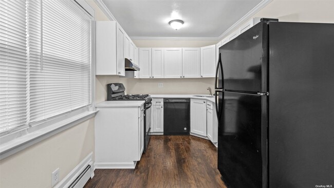 Building Photo - 211 Fair Harbor Dr