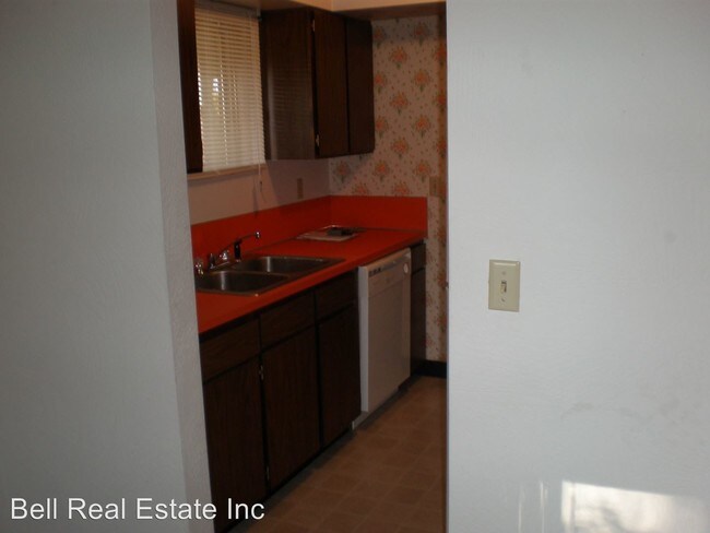 Foto del edificio - 595 Lone Oak Ave