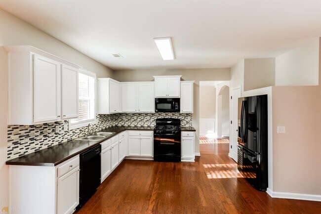 Foto del edificio - 2367 Peach Shoals Cir
