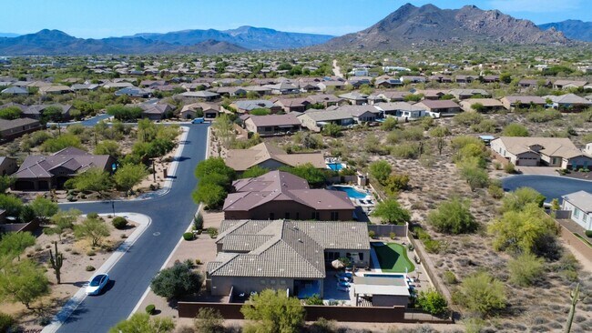 Building Photo - Spacious 4BR House in Cave Creek