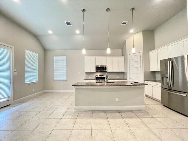 Foto del edificio - 6405 Coalinga Ln