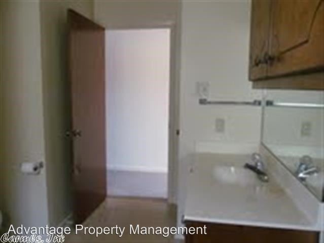 Building Photo - 4 Marshall Cove