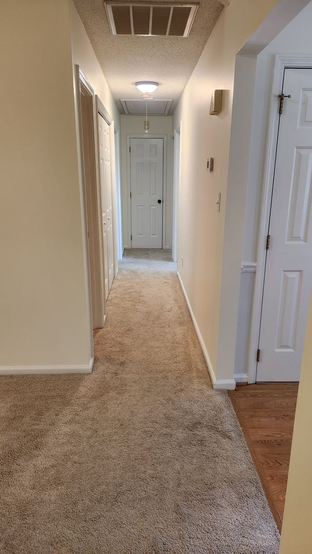 Building Photo - Three-bedroom Rancher in Concord!