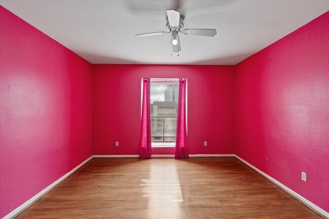 Foto del edificio - 8517 Hearth Dr
